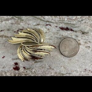 Vintage Coro leaf brooch